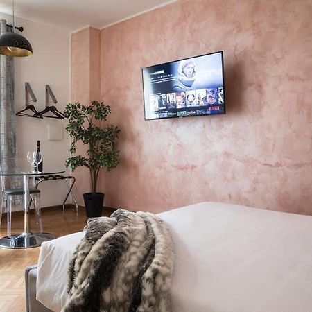 Pink Intimate Jacuzzi Suite Trastevere - Top Collection Rome Bagian luar foto