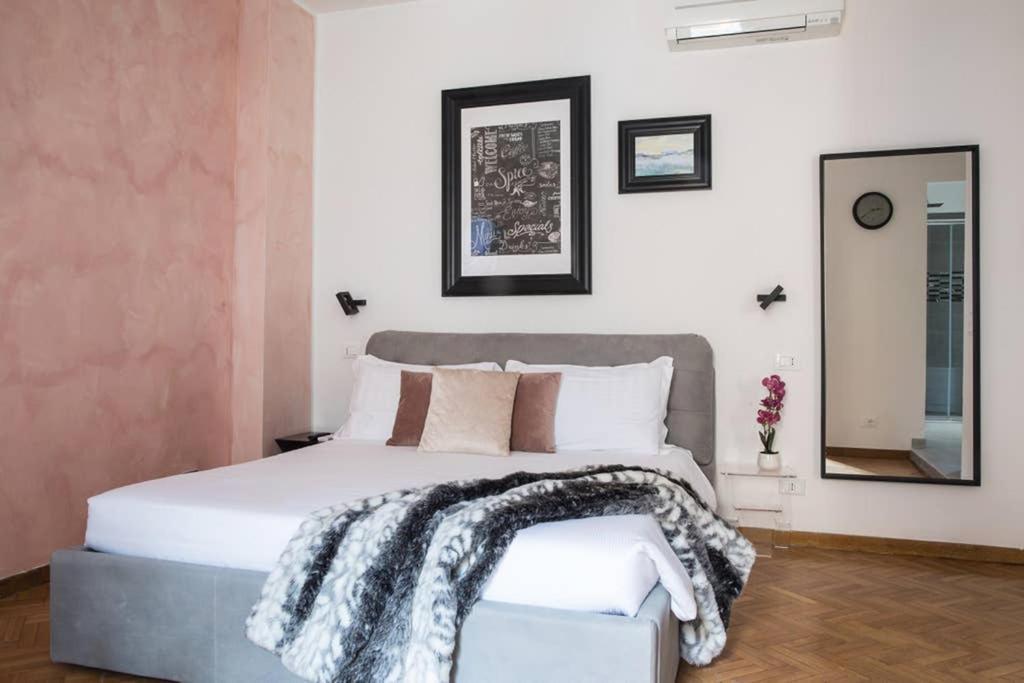 Pink Intimate Jacuzzi Suite Trastevere - Top Collection Rome Bagian luar foto
