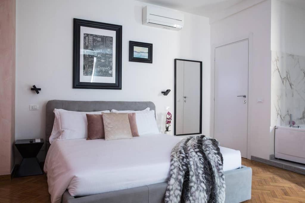 Pink Intimate Jacuzzi Suite Trastevere - Top Collection Rome Bagian luar foto