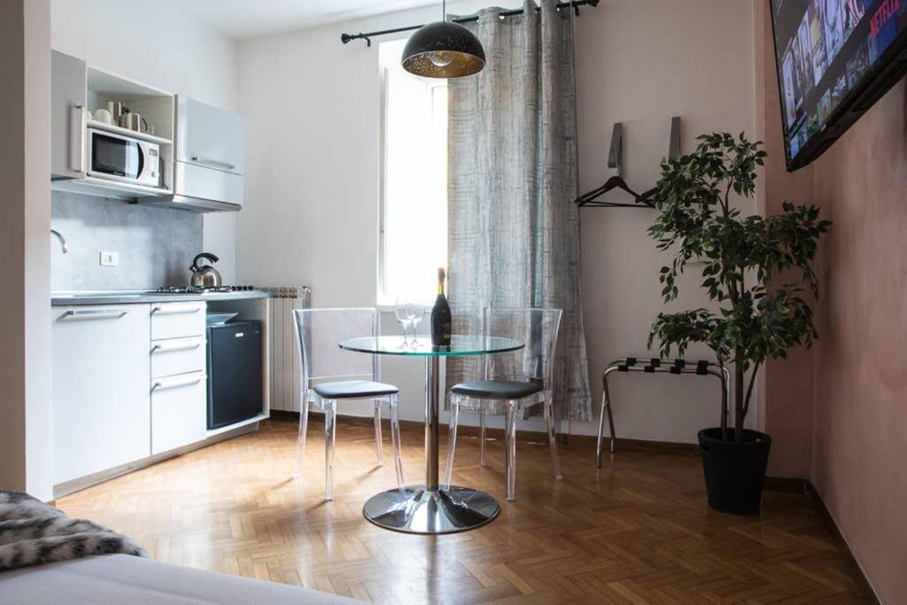 Pink Intimate Jacuzzi Suite Trastevere - Top Collection Rome Bagian luar foto